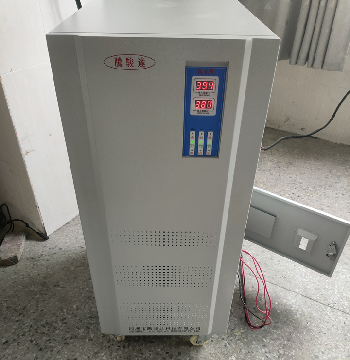 三相穩壓器100kw