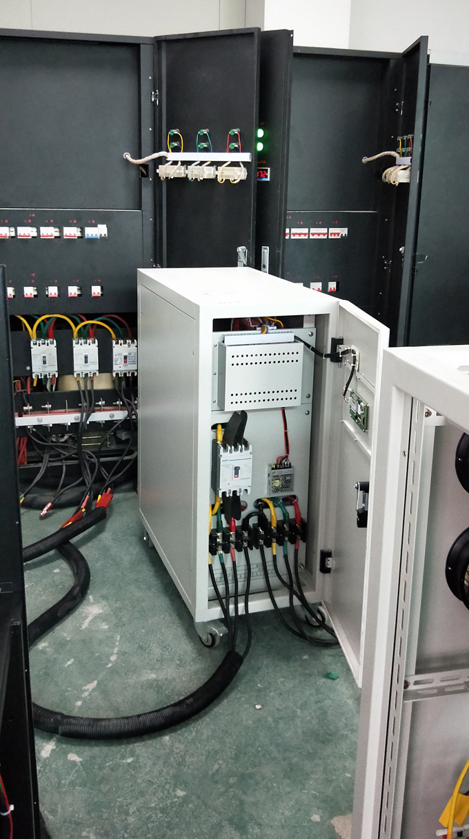 三相四線380伏穩壓器接單相220v電壓接線方法示意圖